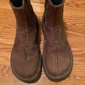 dr martens airwair brown leather ankle boots side zip size 37